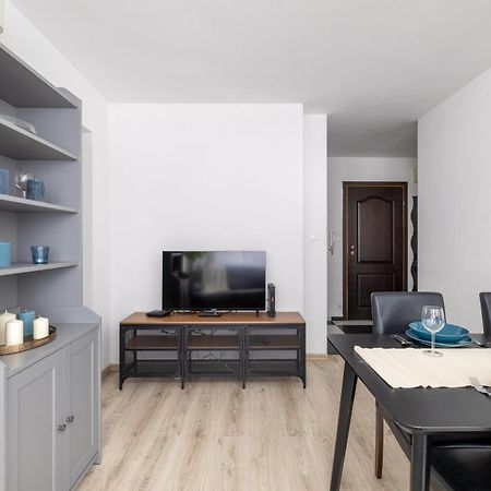 Apartment With Balcony Near Bulwary Wislane Wwa67 Varsó Kültér fotó
